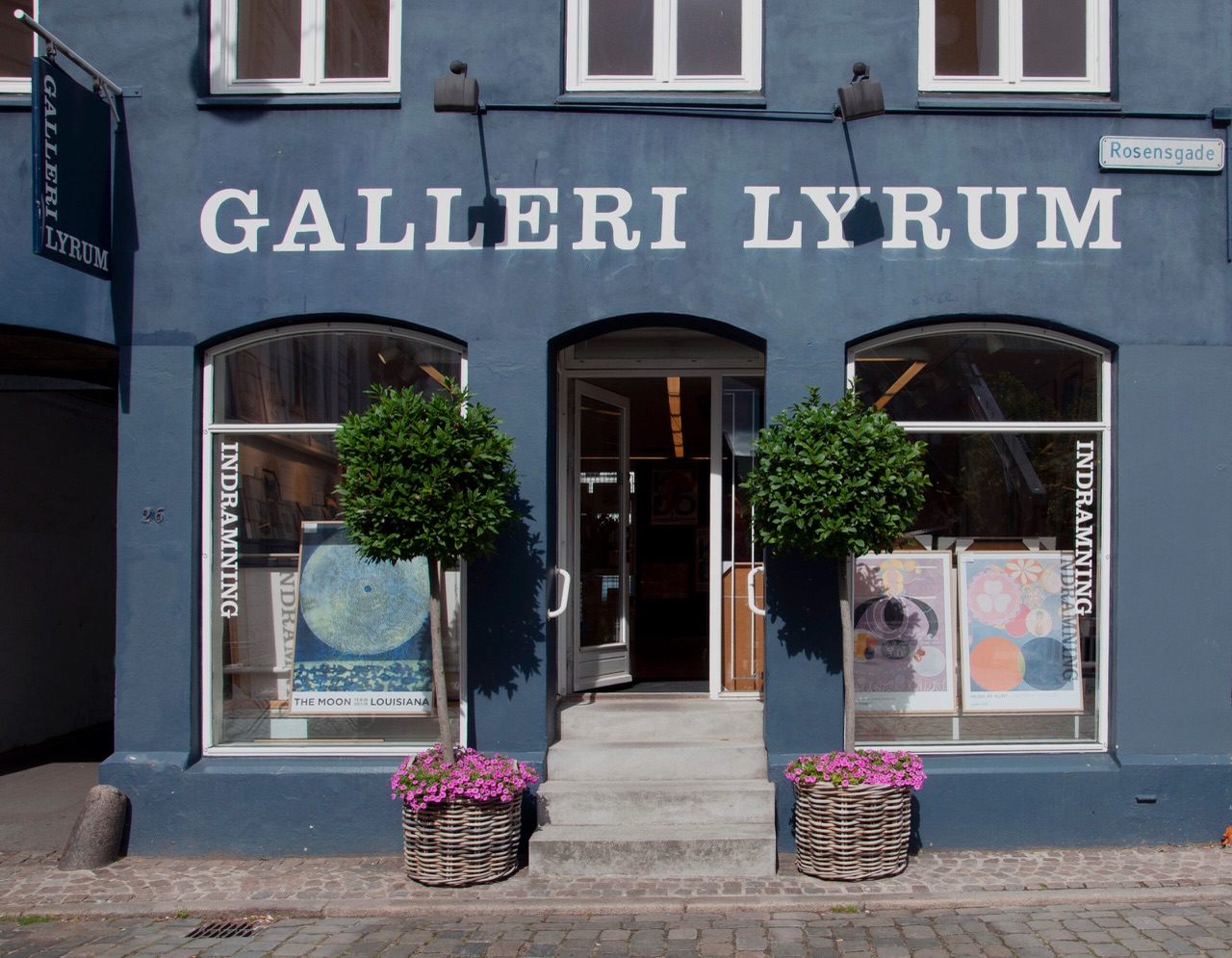 Galleri Lyrums facade og indgang på Rosensgade 26 i Aarhus